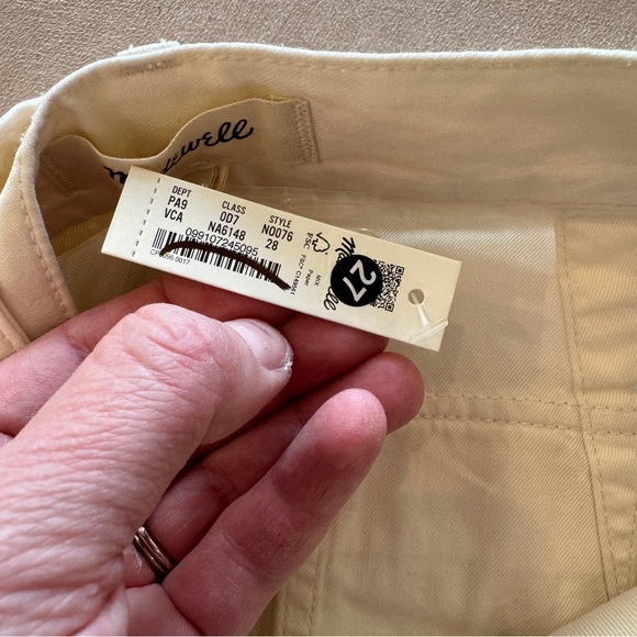 Madewell Griff Superwide-Leg Cargo Pants in Garment Dye • size 28•Vintage Canvas - Picture 4 of 9